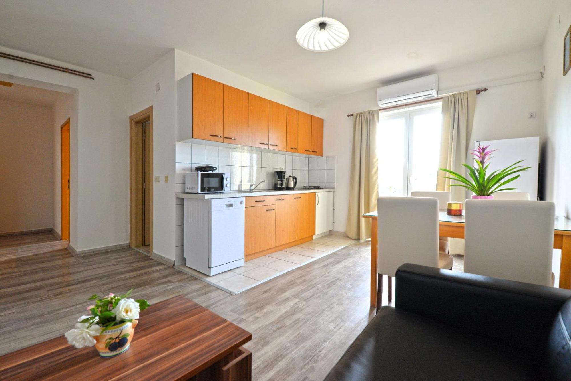Apartments Goranka Murter Eksteriør bilde